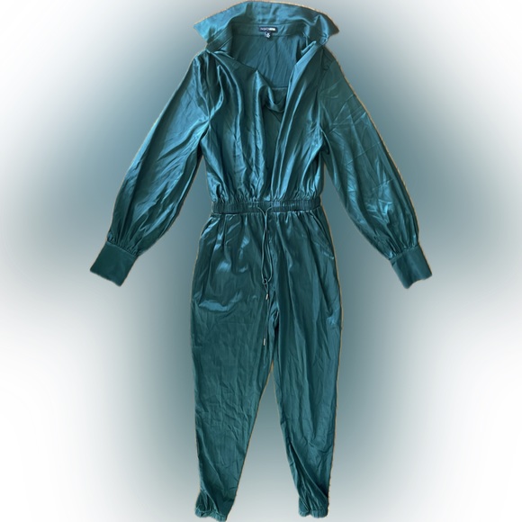 FASHION NOVA Jumpsuit - Picture 1 of 8